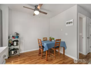 Photo #6: 1004897 Listing