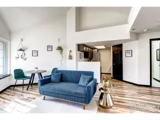 Photo #2: 1004970 Listing