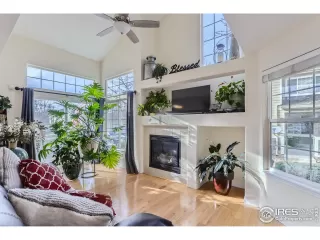 Photo #5: 1005001 Listing