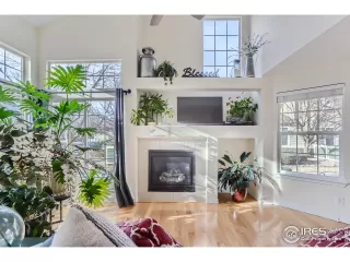 Photo #6: 1005001 Listing