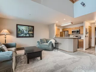 Photo #1: 1005008 Listing