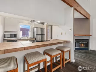 Photo #6: 1005030 Listing