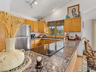 Photo #6: 1005098 Listing 