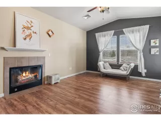 Photo #6: 1005113 Listing