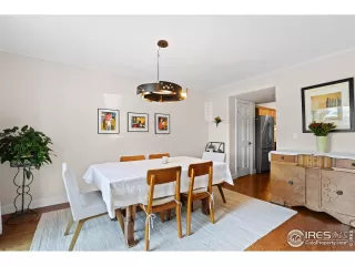 Photo #4: 1005154 Listing