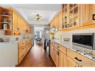 Photo #6: 1005154 Listing