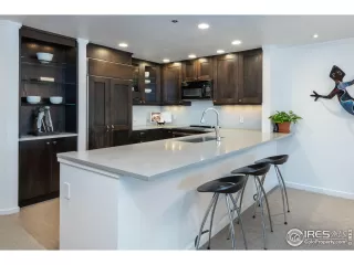 Photo #2: 1005156 Listing