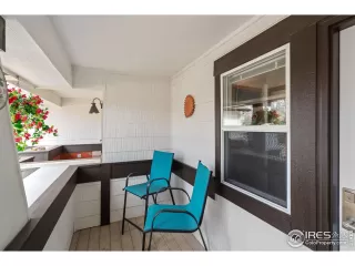 Photo #5: 1005212 Listing