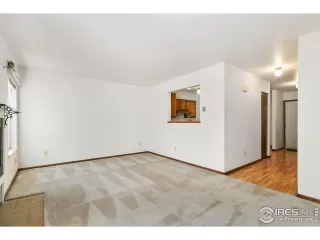 Photo #3: 1005228 Listing