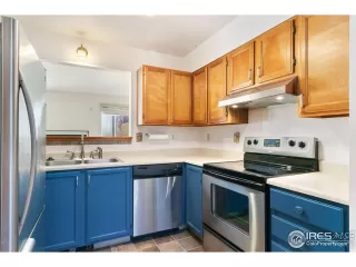 Photo #6: 1005228 Listing