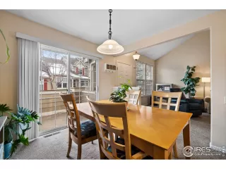 Photo #5: 1005233 Listing