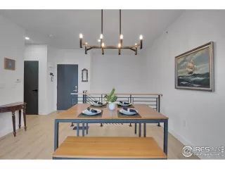 Photo #6: 1005258 Listing