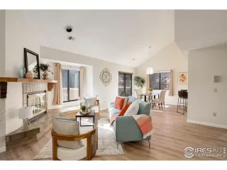 Photo #6: 1005293 Listing