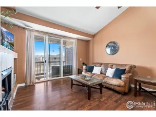 Photo #2: 1005296 Listing