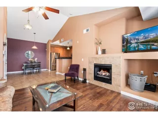 Photo #3: 1005296 Listing