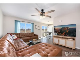 Photo #4: 1005379 Listing