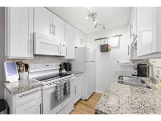 Photo #6: 1005382 Listing 