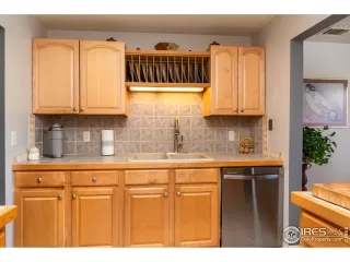 Photo #5: 1005449 Listing 