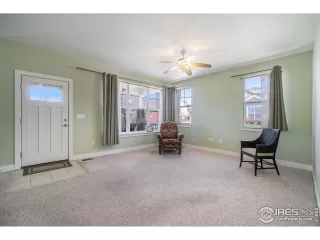 Photo #4: 1005497 Listing