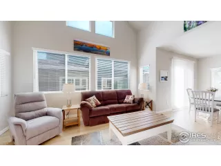 Photo #4: 1005500 Listing 