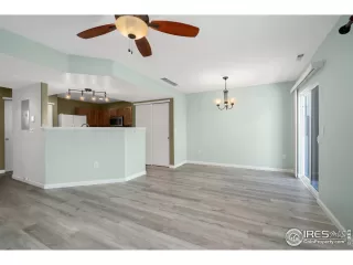 Photo #5: 1005518 Listing