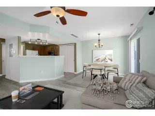 Photo #6: 1005518 Listing