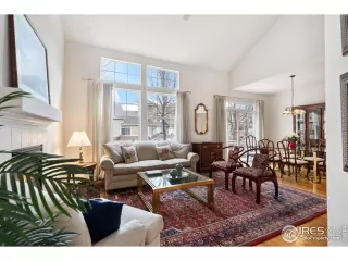 Photo #3: 1005534 Listing