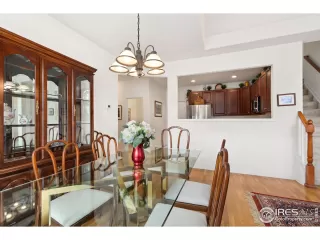 Photo #6: 1005534 Listing