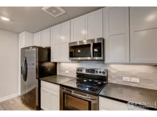 Photo #2: 1005546 Listing