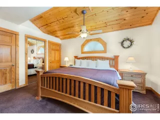 Photo #3: 1005582 Listing