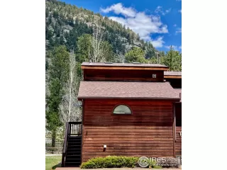 Photo #6: 1005582 Listing