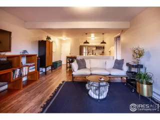 Photo #2: 1005646 Listing