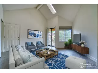 Photo #1: 1005746 Listing