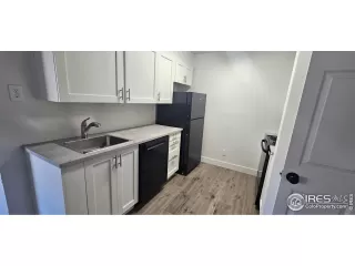 Photo #6: 1005746 Listing