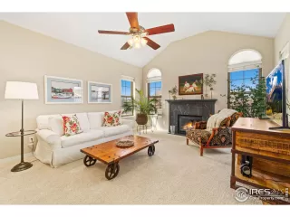 Photo #5: 1005797 Listing