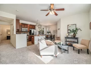 Photo #2: 1005823 Listing