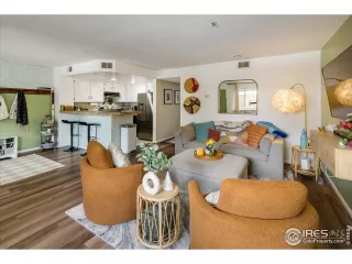 Photo #4: 1005850 Listing