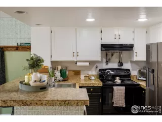 Photo #6: 1005850 Listing