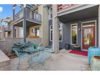 Photo #1: 1005858 Listing