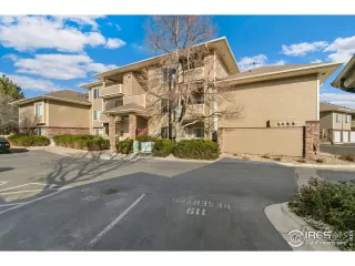 Photo #2: 1005869 Listing