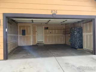 Photo #3: 1005889 Listing