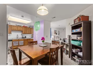 Photo #6: 1005923 Listing