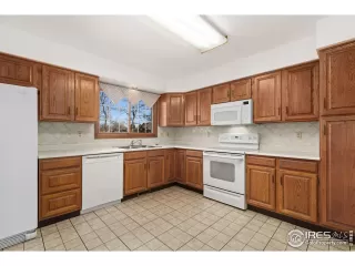 Photo #3: 1005960 Listing