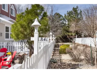 Photo #4: 1006069 Listing