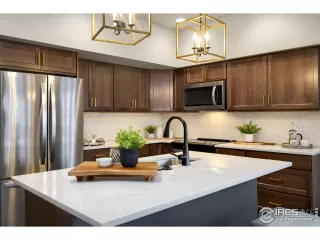 Photo #5: 1006106 Listing 