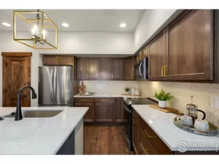 Photo #6: 1006106 Listing 