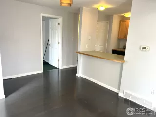 Photo #4: 1006127 Listing 