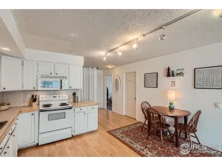 Photo #5: 1006139 Listing