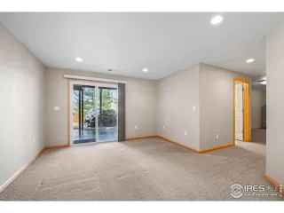 Photo #5: 1006187 Listing