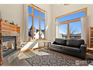 Photo #2: 1006239 Listing